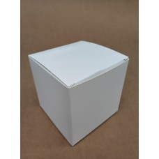 Коробка на 1 капкейк біла без вікна 90*90*90